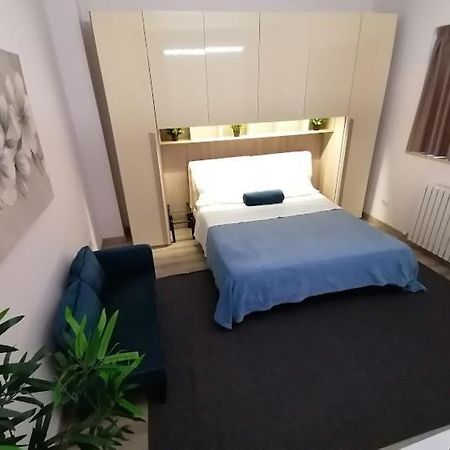 Indipendent Mini Apartment Pescara Centro Esterno foto
