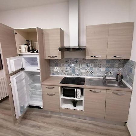 Indipendent Mini Apartment Pescara Centro Esterno foto